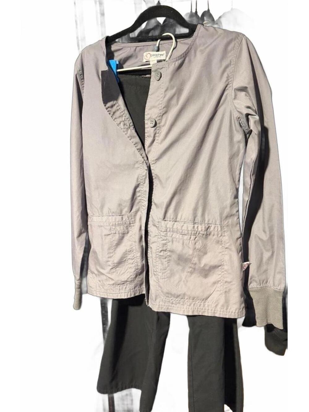 Light Gray Long Sleeve Button-Up Jacket with Front Pockets